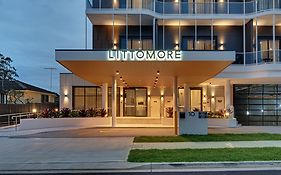 Littomore Suites Kingswood
